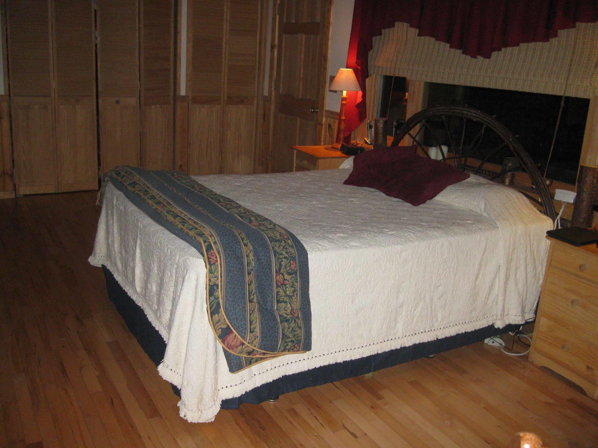 Buffalo Creek Bed And Breakfast Robbinsville Exterior foto